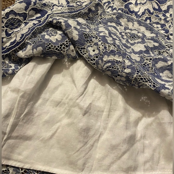 BCBGMaxAzria Floral Lace MIDI Skirt - Picture 6 of 12